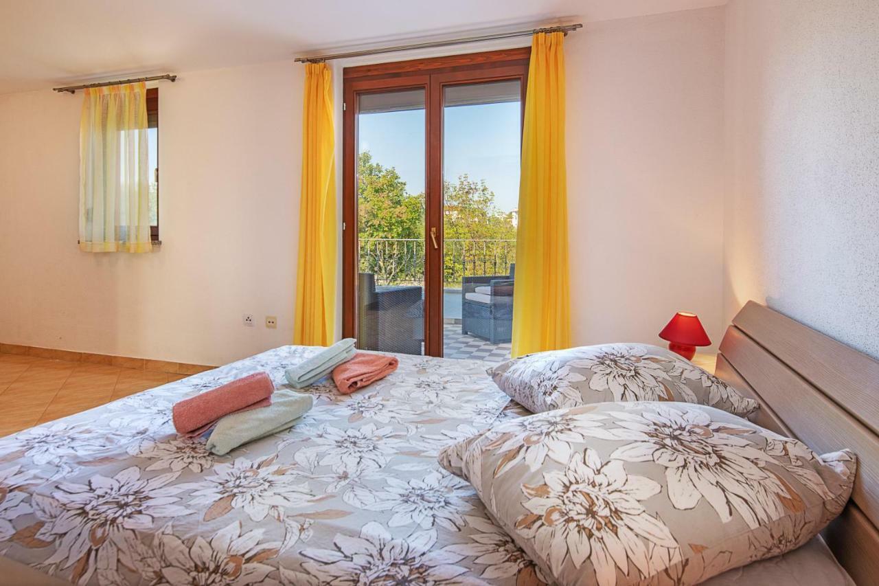Ferienhaus Joy Liznjan Luaran gambar